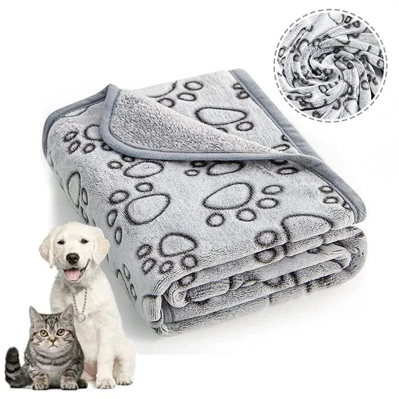 Pawfectly Super-Soft Cotton Pet Blanket with Cute Cartoon Print 🐾🛋️