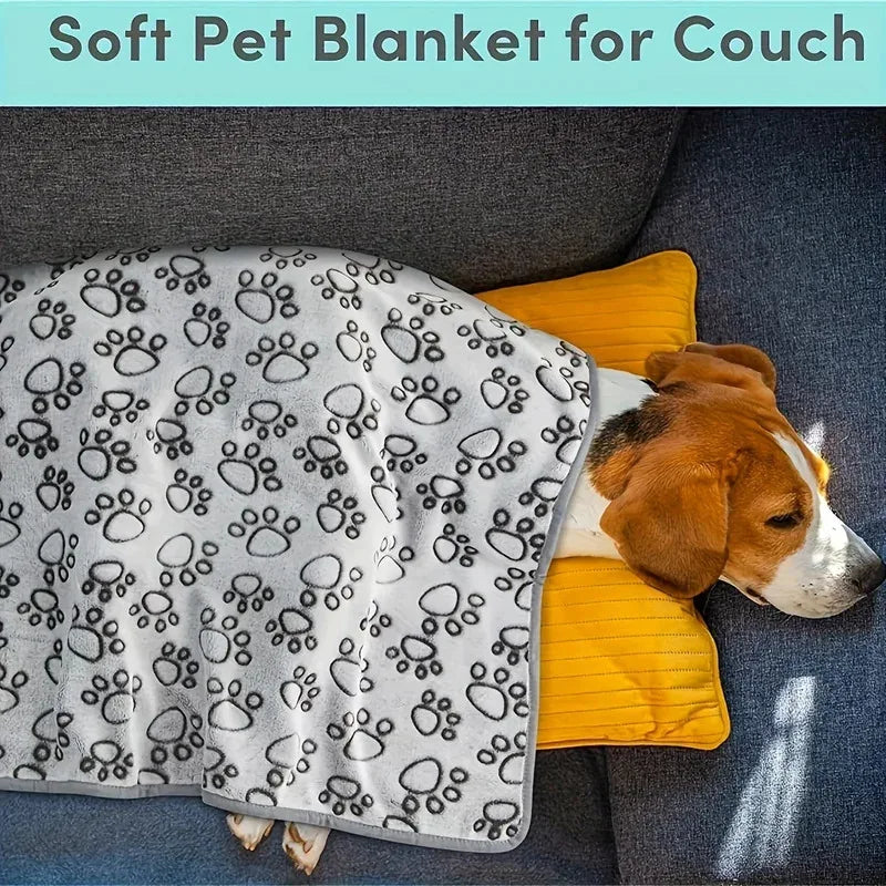 Pawfectly Super-Soft Cotton Pet Blanket with Cute Cartoon Print 🐾🛋️