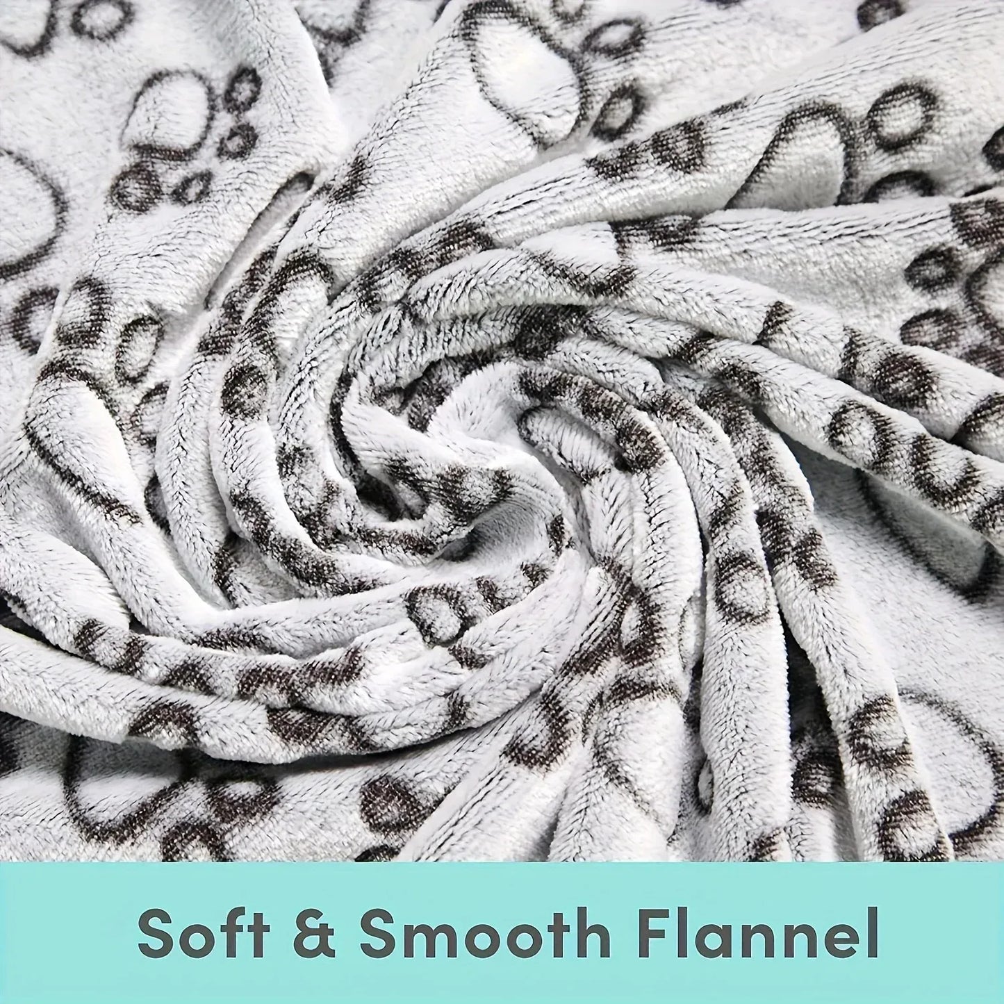 Pawfectly Super-Soft Cotton Pet Blanket with Cute Cartoon Print 🐾🛋️